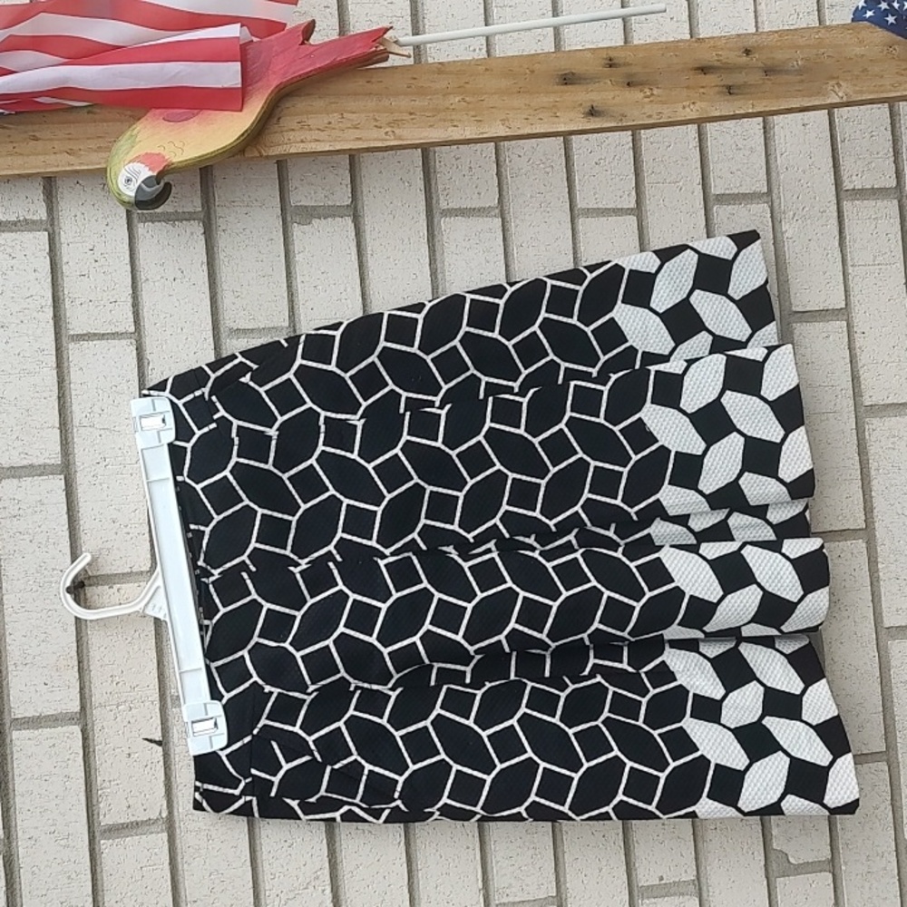 Talbot's Black/White Skirt